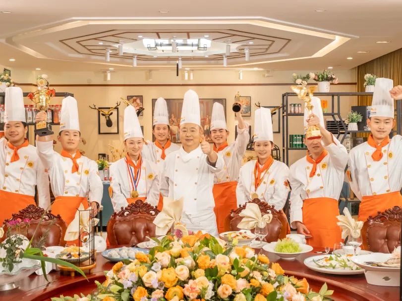 不看分数！青海的中考生注意啦，青海新东方夏秋季预科班火热招生中！