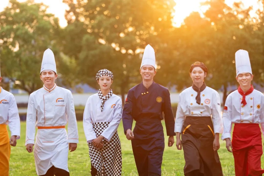 中考临近，择校要精准！初中生如何提前了解并选择好学校？